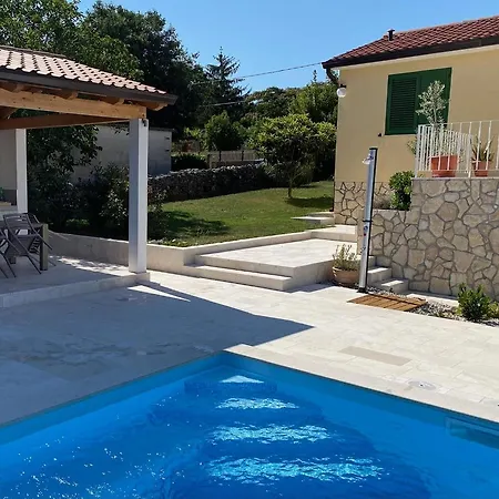 Yucca Istra Villa