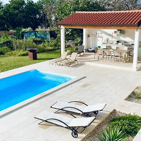 Yucca Istra Villa *